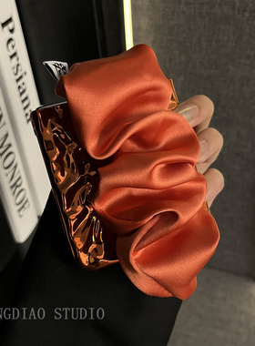 轻调 商务ins风电镀褶皱橙色丝巾腕带适用于华为novaflip手机壳全包新款HUAWEI折叠屏NovaFlip翻盖防摔保护套