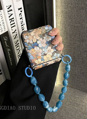 轻调 艺术奢华烫金蓝色花朵石头纹手提链适用于小米MIX Flip2手机壳全包新款MIX限量版flip折叠屏翻盖防摔套