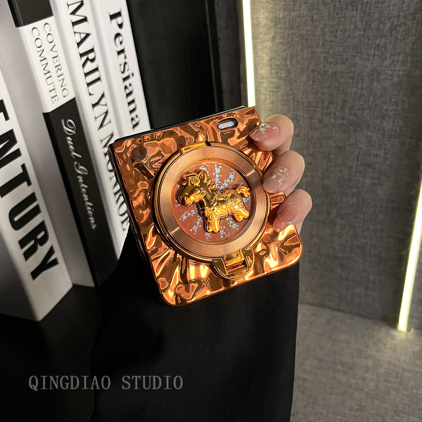 轻调 韩系ins风橙色电镀褶皱旋转马支架适用荣耀MagicVFlip2手机壳新款Magic折叠屏V FLIP防摔肤感翻盖保护套,3C数码配件,手机保护套/壳,淘宝优惠券,粉丝福利购,淘宝优惠卷