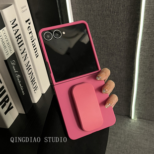 ins风玫红肤感创意推拉支架适用于三星zflip7 GalaxyW25Flip手机壳新款 折叠屏翻盖防摔简约保护套 轻调