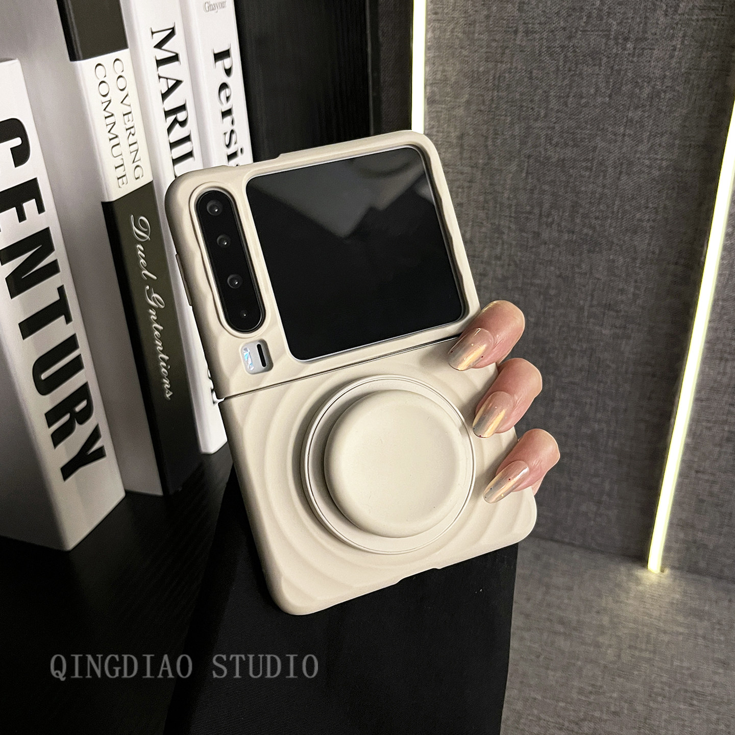 轻调 ins百搭白色波漾磁吸圆形支架适用于华为Pura X手机壳全包新款purax典藏版折叠屏p50宝盒翻盖防摔保护套