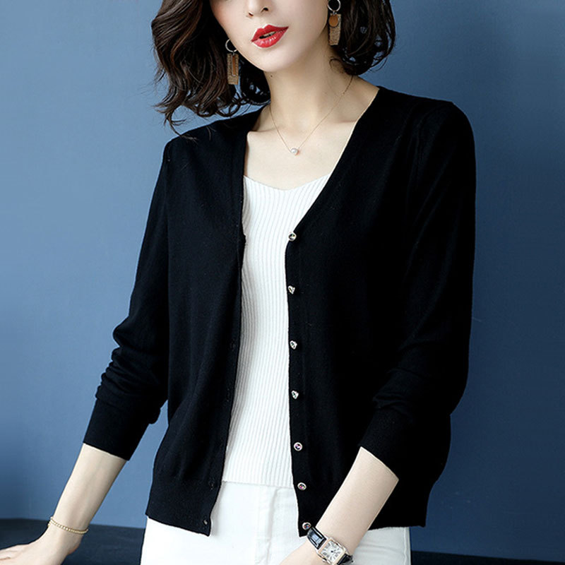 【厂家直供】秋季新款V领针织开衫外套女气质减龄短款毛衣外搭潮