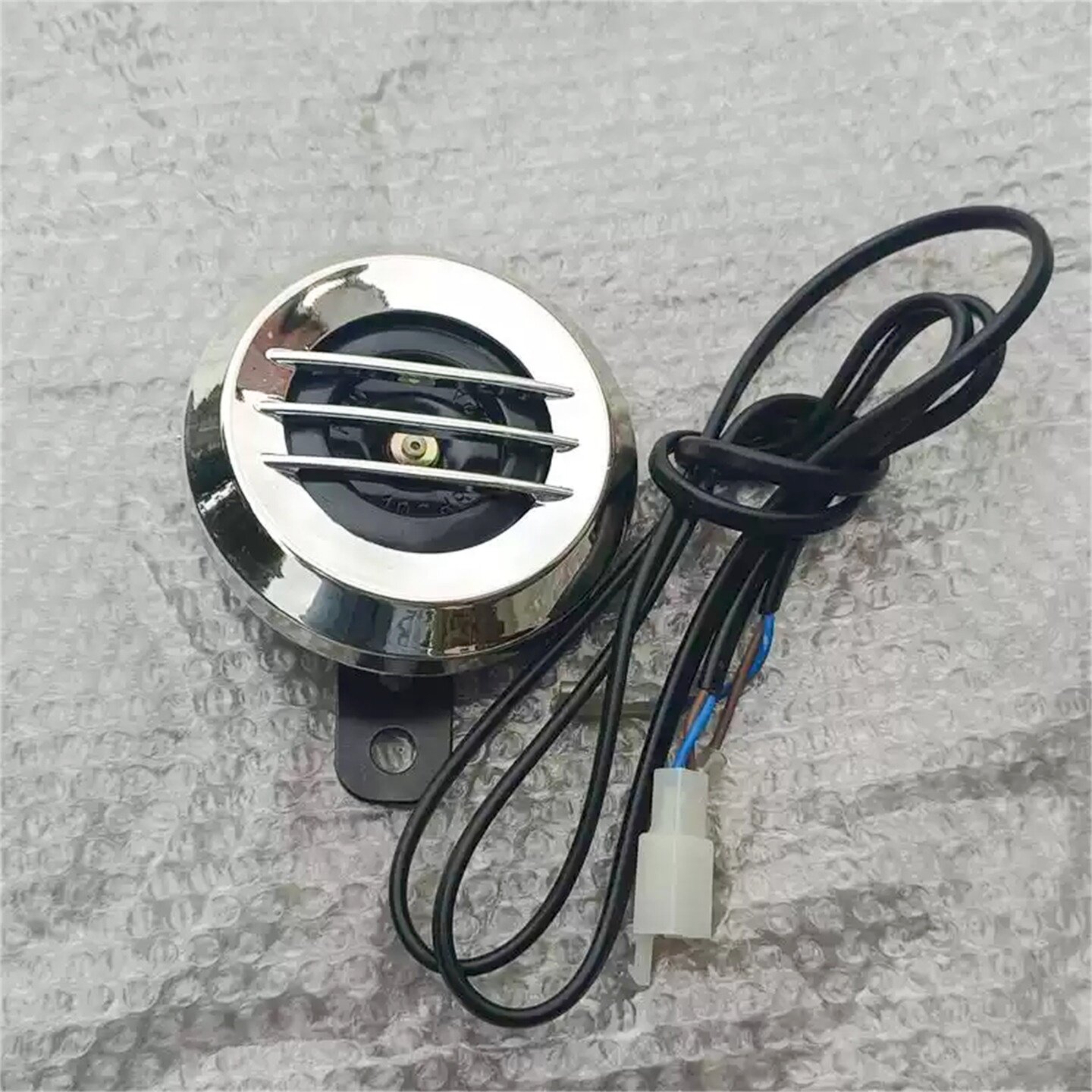 哈雷电动车电瓶车配件48V 60V防水喇叭通用汽车改装鸣笛车喇叭
