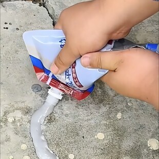 高分子速干防水灌缝胶水泥地面裂缝修补材料高弹抗裂耐高温自流平