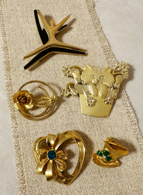 现货中古vintage首饰打标复古胸针TRIFARI AJC Sarah Cov