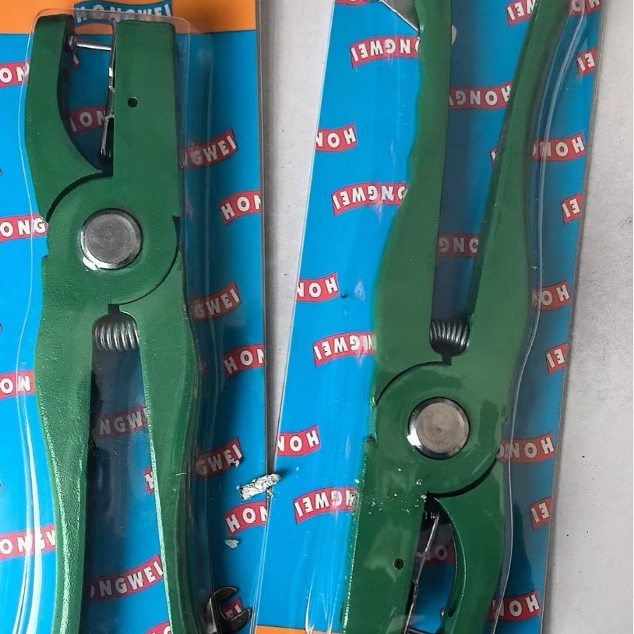 耳标钳猪用耳孔钳动物耳标钳猪用金属一体自动耳标打孔钳子现货