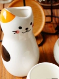 Под коробкой для деревьев ежедневно d день D, оригинальный кот Sanhua Cat японский сак -сакэ для шерстяного шарика винный костюм можно использовать в качестве маленького цветочного устройства
