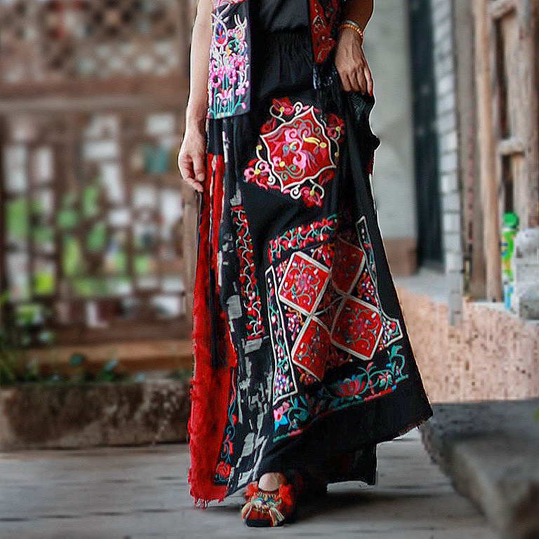 原创高定2025民族风棉麻拼接重工老绣半身裙松紧腰复古长款高腰裙