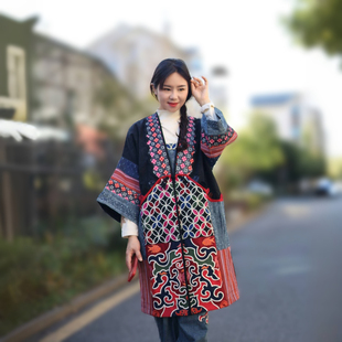 气质原创重工刺绣风衣女春秋撞色V领对襟棉麻中长款外套复古国风