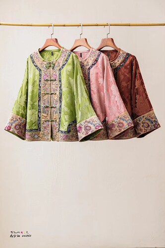 楚馨新中式国风重工刺绣花上衣外套绣花盘扣拼接太太格格上衣