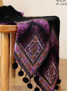 原创重工刺绣仿老绣拼接围巾女冬季保暖围脖民族风披肩围脖