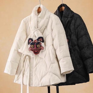 千椿物提花刺绣羽绒服女国风斜襟绑带围巾两件套冬季新款加厚外套