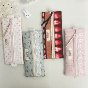 doll shop韩系ins风碎花蝴蝶结笔袋少女心学生笔袋桌面收纳包文具