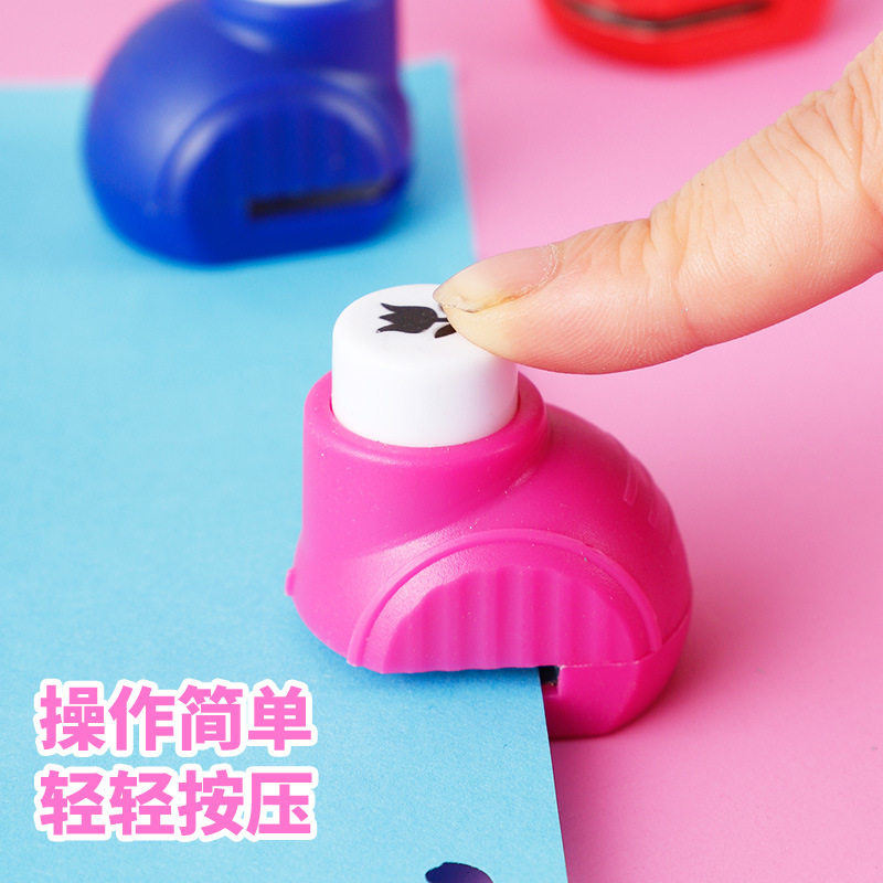 어린이 노동 절약 엠보싱 기계 대형 엠보싱 기계 꽃 기계 인쇄 기계 유치원 수제 DIY 생산 재료 세트 손 계정 인쇄 금형 눈송이 별 모양 펀치 기계 구멍 펀치