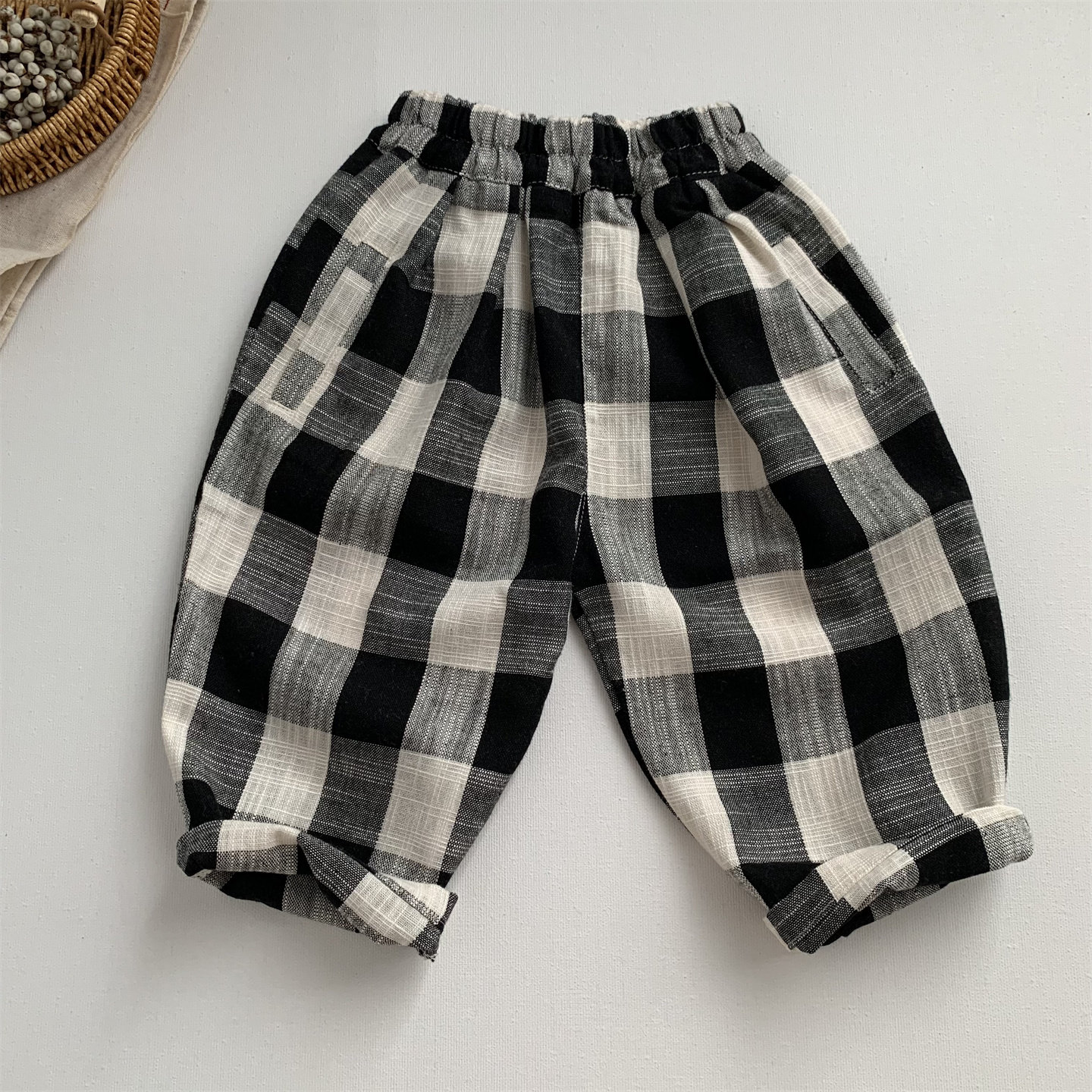 淘气小妞纯棉男童裤子秋季2026新款儿童女童宝宝休闲裤长裤格子裤