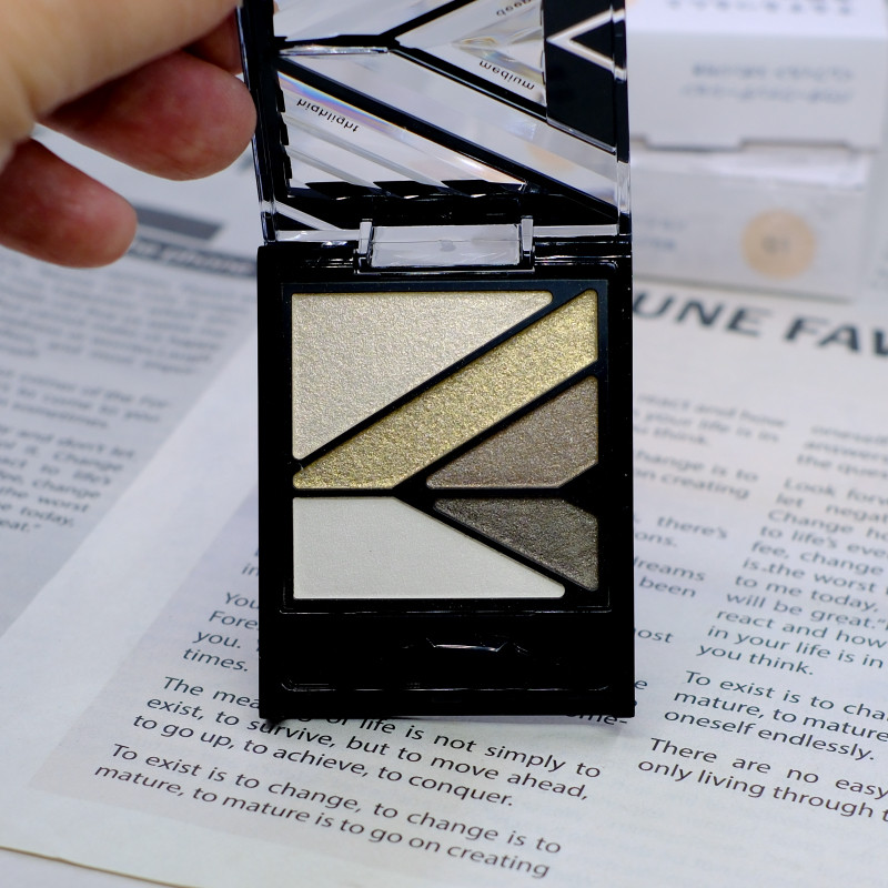 捡漏无外纸盒日本本土kate五色眼影持久易上手内送眼影棒