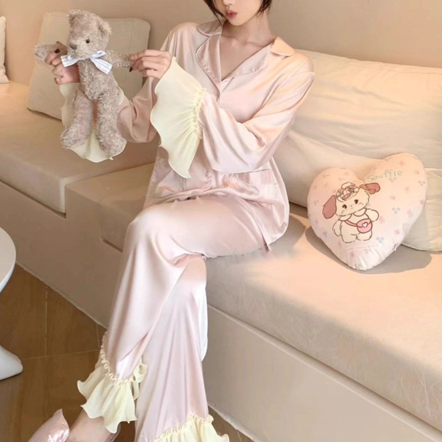 真丝睡衣女春秋季长袖长裤套装桑蚕丝甜美花边可外穿带胸垫家居服