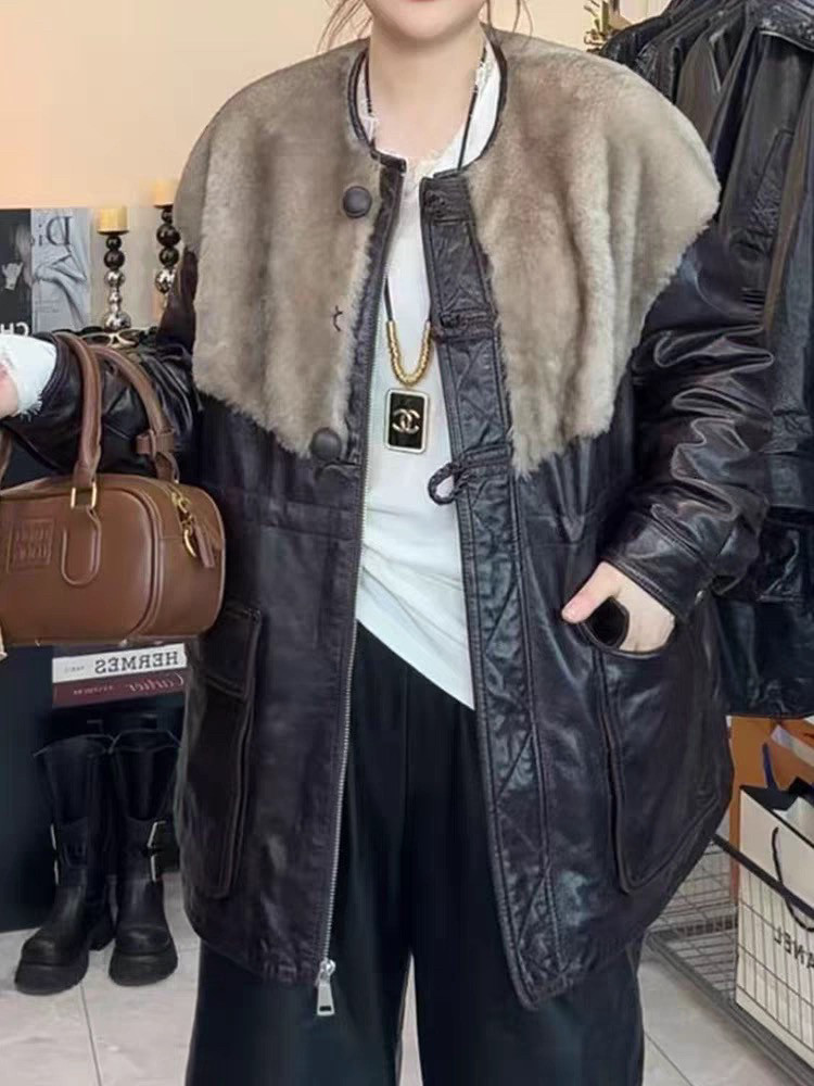 欧货羊羔毛皮毛一体女2025冬季新款鹅绒服女士油腊绵羊皮羽绒外套