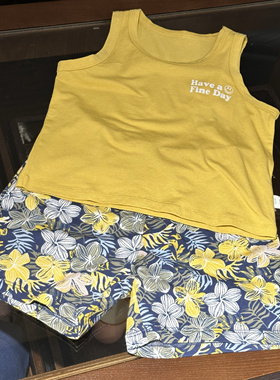 实体现货 男宝黄色印花备品搭配蓝色印花短裤套装家居服
