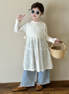 女童洋气韩系穿搭女孩蕾丝系带连衣裙+浅色毛边牛仔裤+坑条打底衫