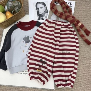 冬季男小童好看的衣服 儿童插肩卡通印花加绒卫衣+条纹卡通卫裤