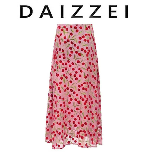 DAIZZEI~车厘子风摇曳灵动法式度假风丝绒烂花半身裙女夏新款裙子