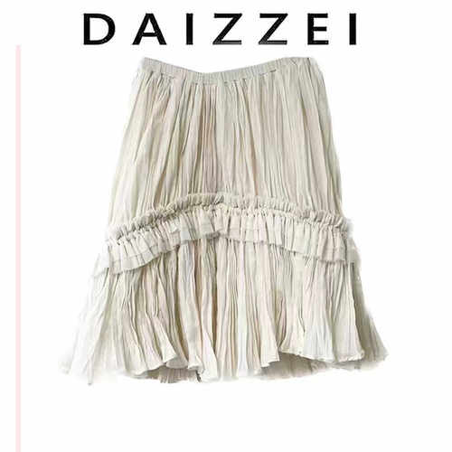 设计感气质松紧腰花边褶皱半身裙