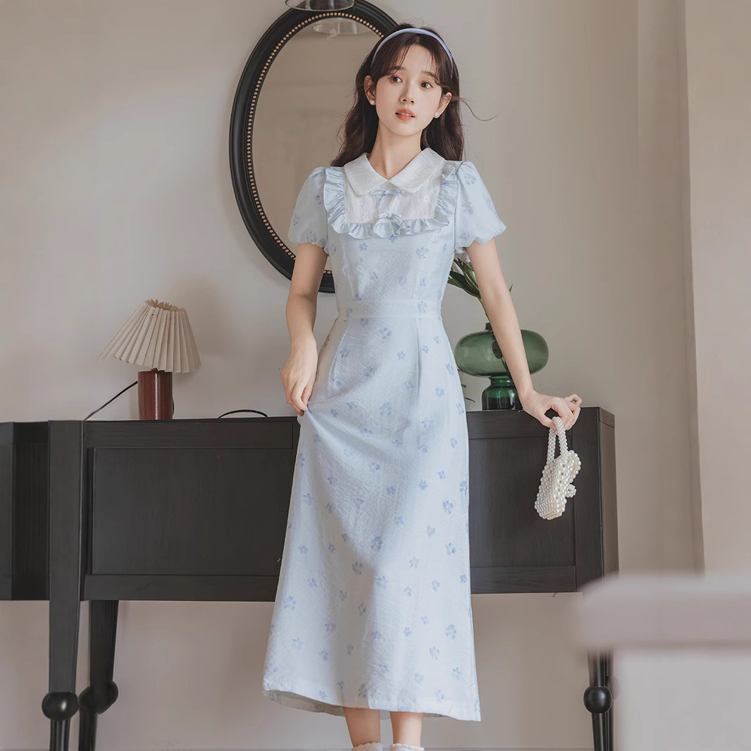 2025夏季款甜美雪纺微胖蓝色娃娃领木耳边碎花短袖假两件连衣裙女