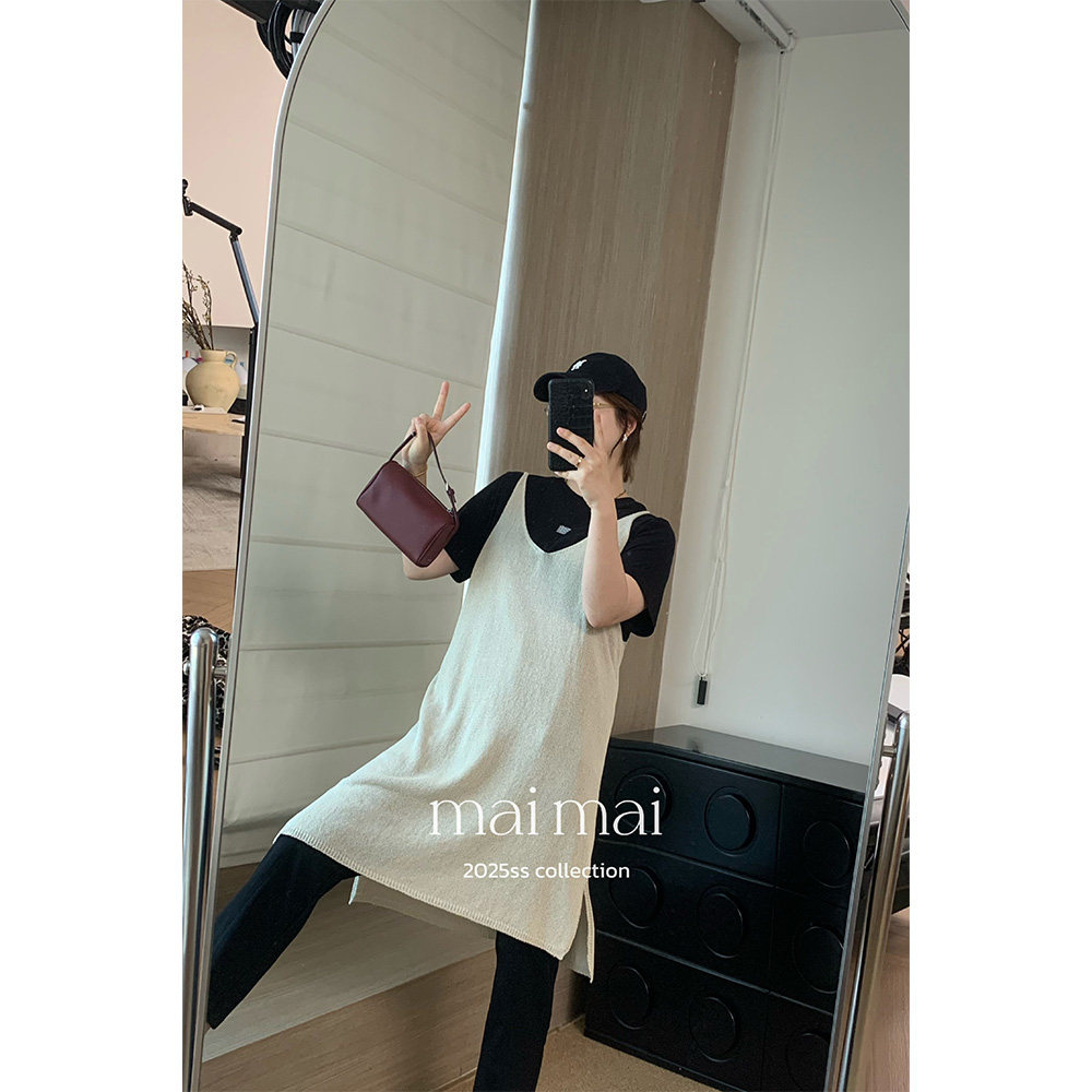 郑买买 杏仁豆腐 2025新款轻奢高级感显瘦百搭v领开叉背心女