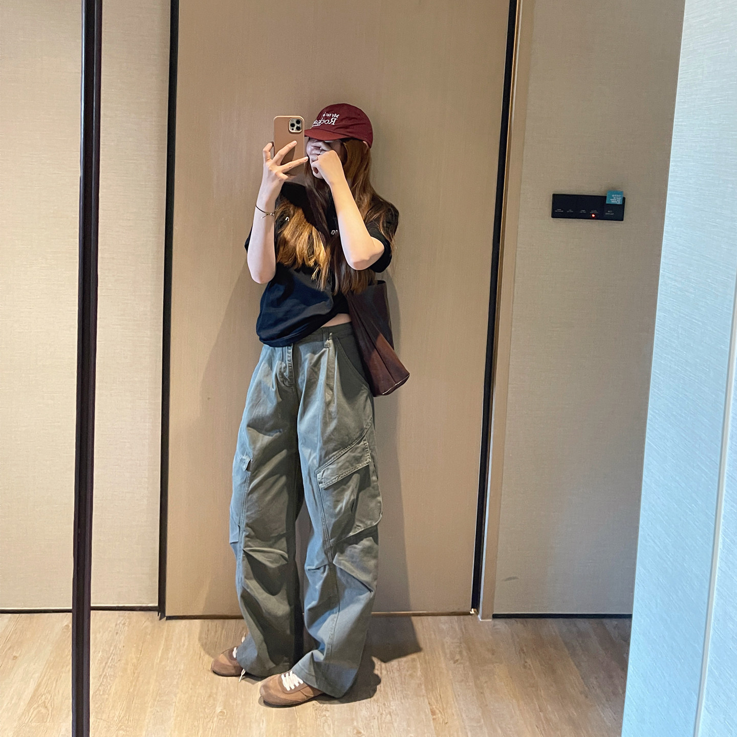 KOGIRL春季韩系简约工装大口袋高腰压褶直筒休闲舒适松弛长裤女