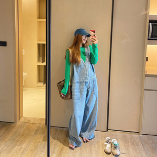 宽松挺括休闲长裤 时髦V领水洗牛仔背带裤 女 韩国东大门秋季 KOGIRL