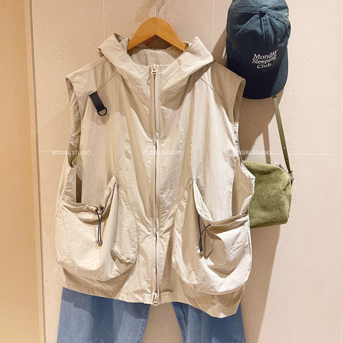 山系户外机能风休闲工装连帽马甲