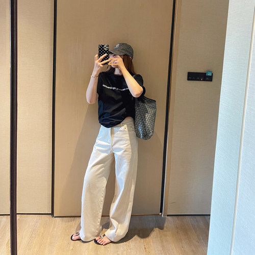 立体剪裁高腰休闲松弛牛仔裤女