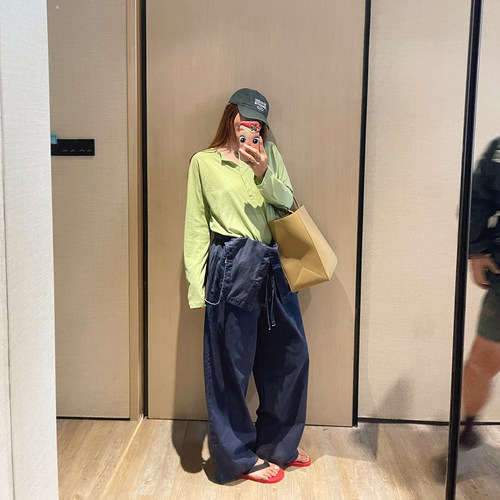 果绿色亨利领宽松大版长袖T恤女