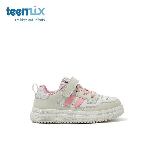 天美意儿童板鞋，软底软面百搭款