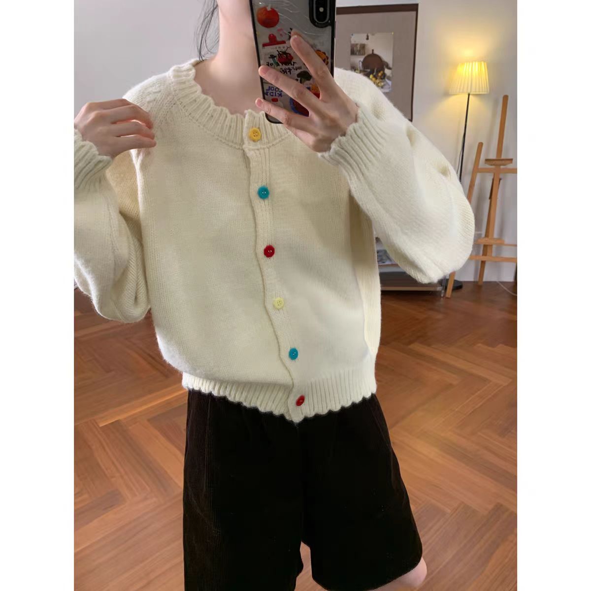 圆领花边彩色扣子针织开衫