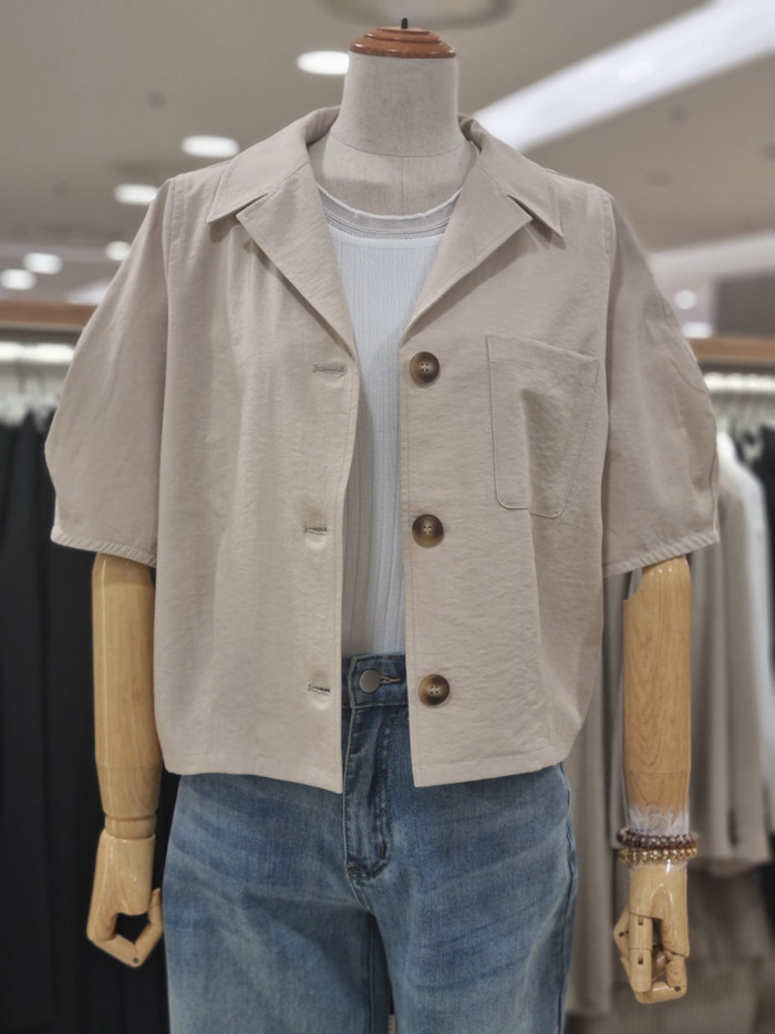 韩单 透气棉质 流行的 短款小外套13万8韩币