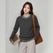 大码 胖mm巨好看上衣深灰色网纱拼接女人味正肩宽松遮肚针织打底衫