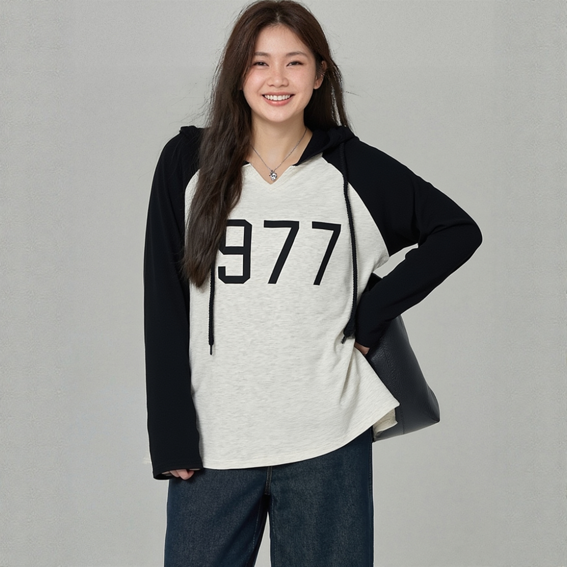 胖mm炸街秋装大码mm胖潮t恤v领长袖遮肉女装秋季宽松遮肚子上衣