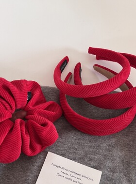 新年红色灯芯绒大肠发圈女扎头发皮筋简约百搭秋冬款圣诞发绳发饰