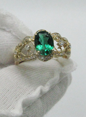 水热法再生祖母绿 戒指 10K黄色金 镶嵌莫桑钻石 旦形 8X6MM 1CT