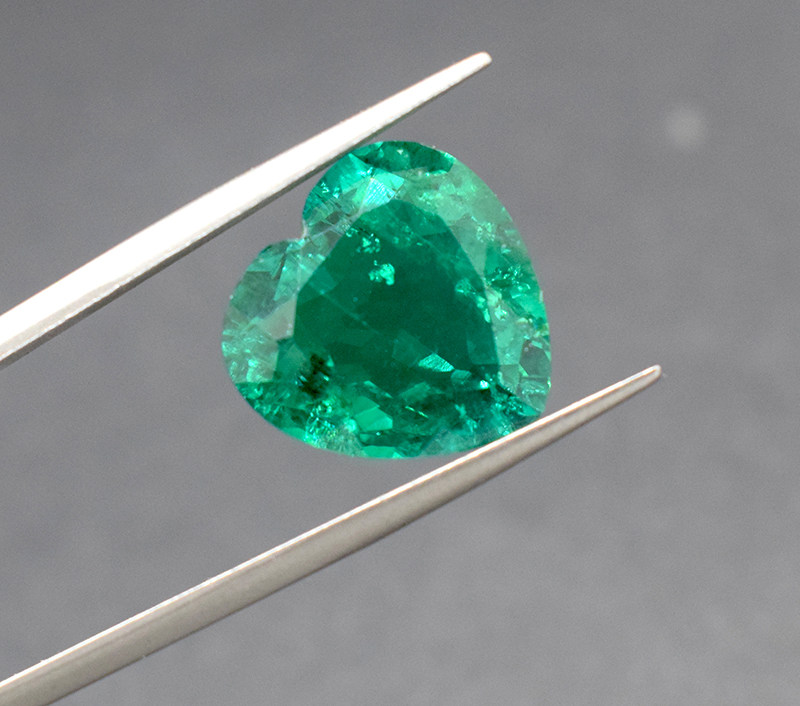 哥伦比亚再生祖母绿 培育祖母绿 心形 15mm 10.2克拉 超美超值