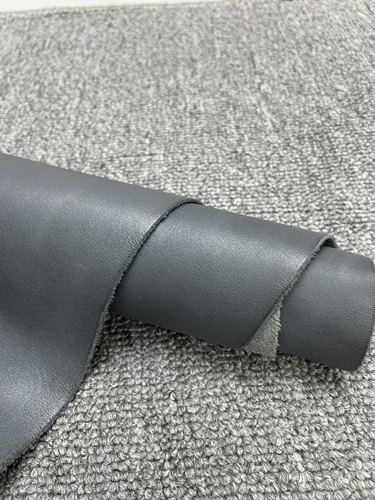 K536厚度1.6mm进口头层深炭灰色自然摔纹牛皮手感微软