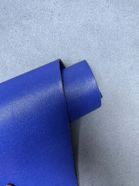 E239进口头层蓝色鱼子酱纹手感中挺厚度1.6m m