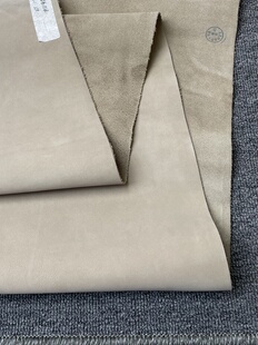 H506厚度1.5mm进口头层米色牛巴戈磨砂牛皮 13平方英尺 手感微挺