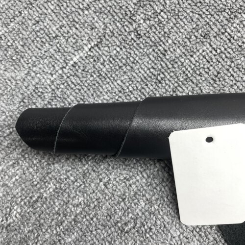 K1314进口头层黑色平纹牛皮手感微挺厚度1.3mm