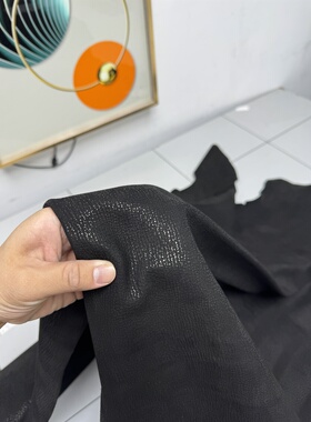 E131 进口头层黑色磨砂质感牛皮 手感稍软