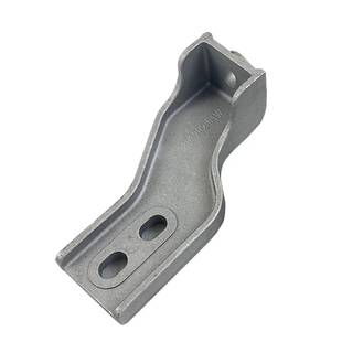 适配解放j6p前保险杠配件 上车脚踏板护罩连接铝支架接板大灯支架