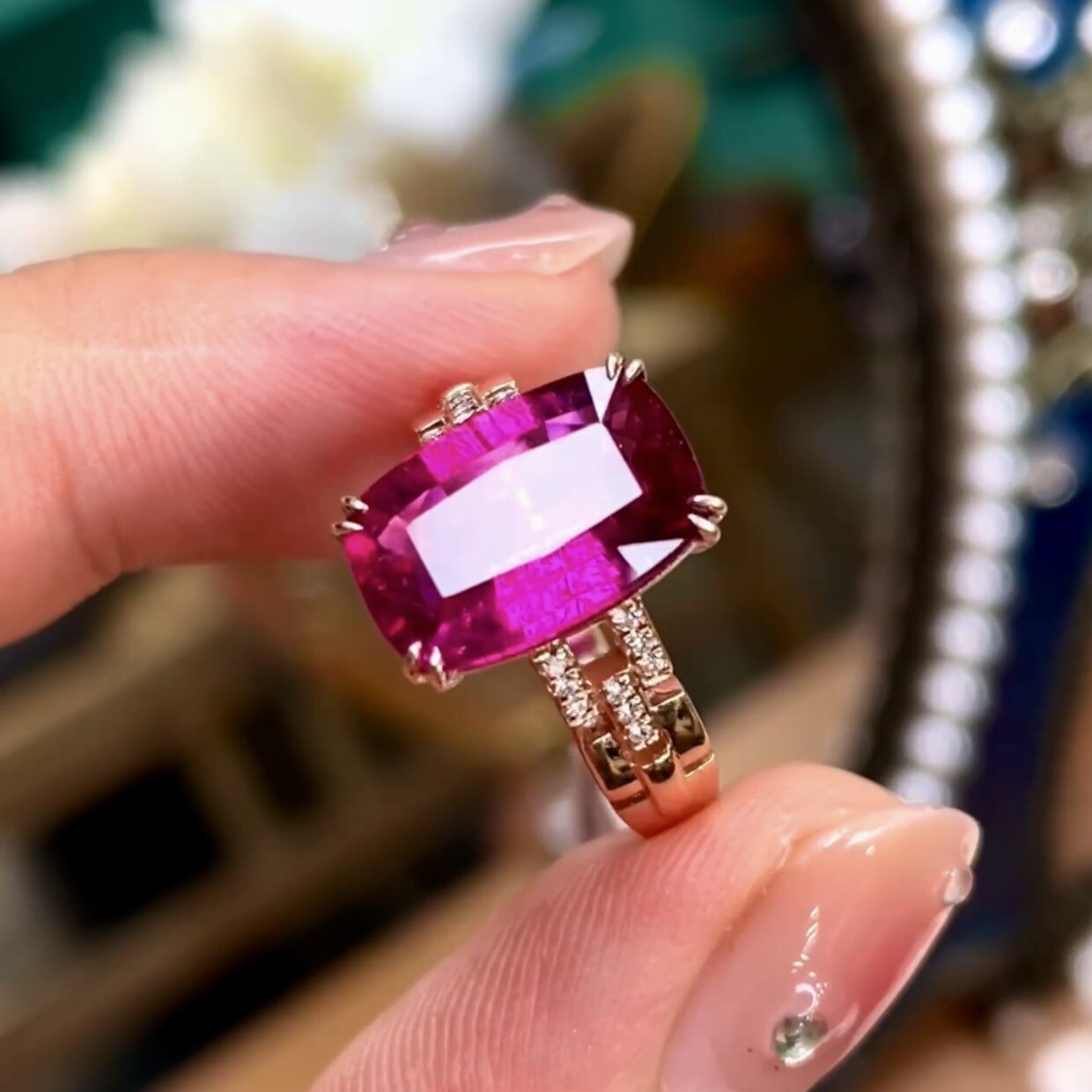 【挚爱碧玺】珍贵老料 18k金钻石镶嵌碧玺卢比来戒指   4.20ct