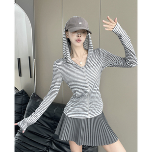 MianCun条纹拉链连帽上衣2026早秋新款薄款运动修身开衫小外套女